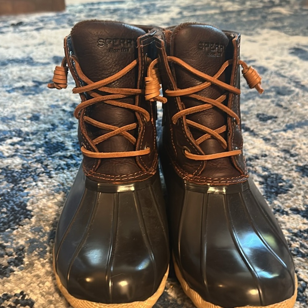 Sperry Brown and Black Winter Boots